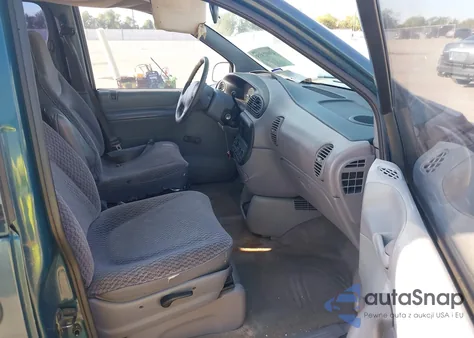 2000 Dodge Caravan z USA, uszkodzony, nr VIN 2B4FP25B2YR687993